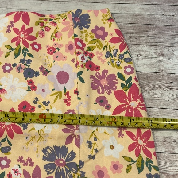 Love on a Hanger Yellow Floral Print A Line Mini Skirt - Picture 9 of 10